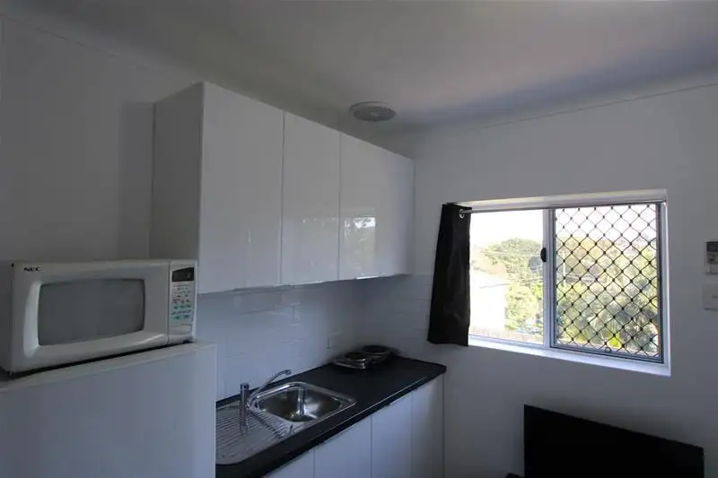 Main view of Homely studio listing, 1b/6 Wight Street, Milton QLD 4064