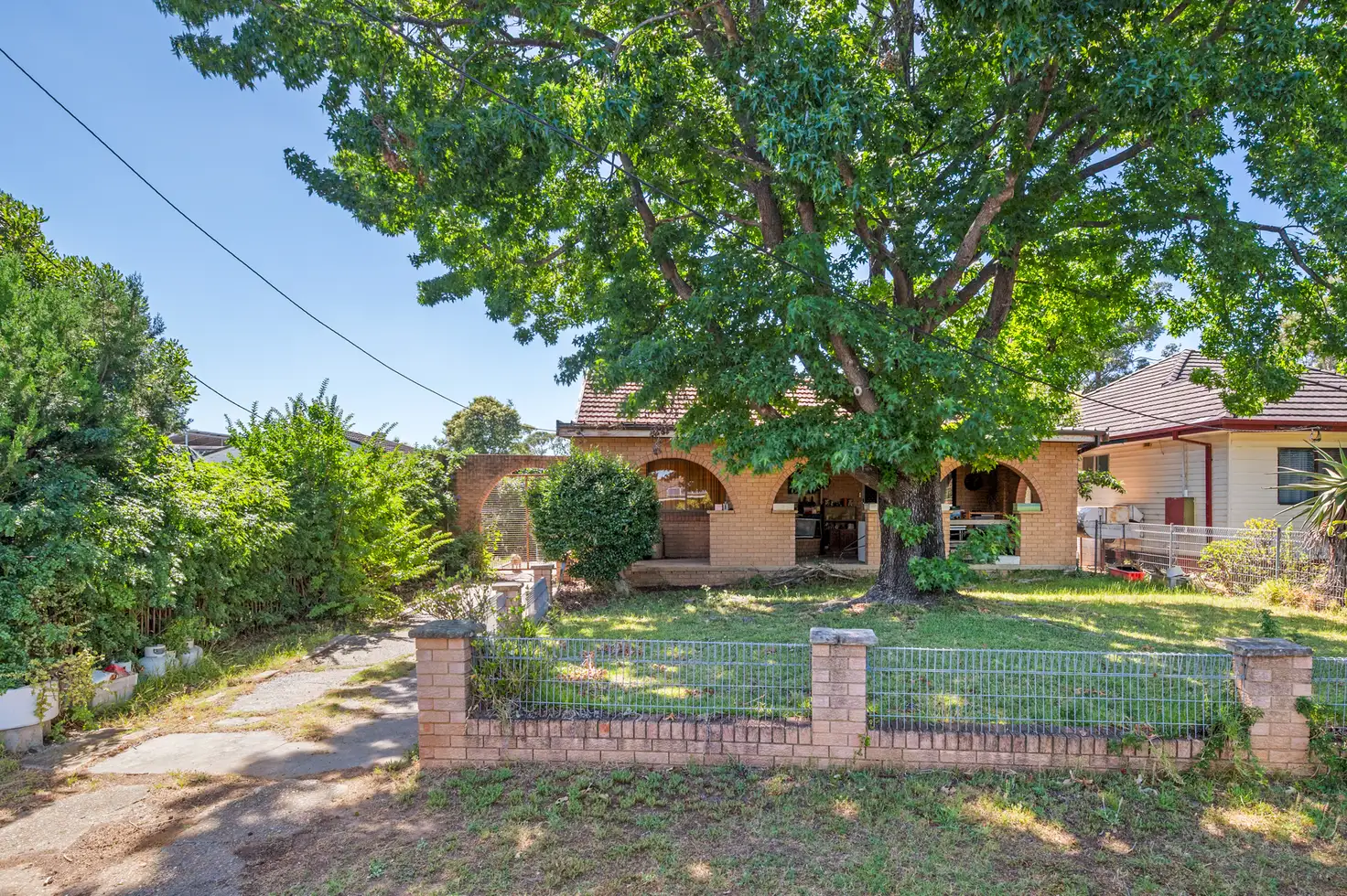 Main view of Homely house listing, 33 Parkland Avenue, Macquarie Fields NSW 2564
