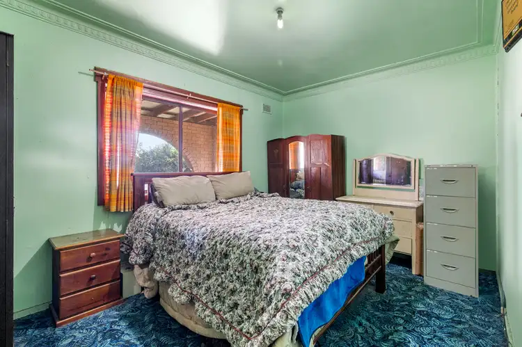 Third view of Homely house listing, 33 Parkland Avenue, Macquarie Fields NSW 2564