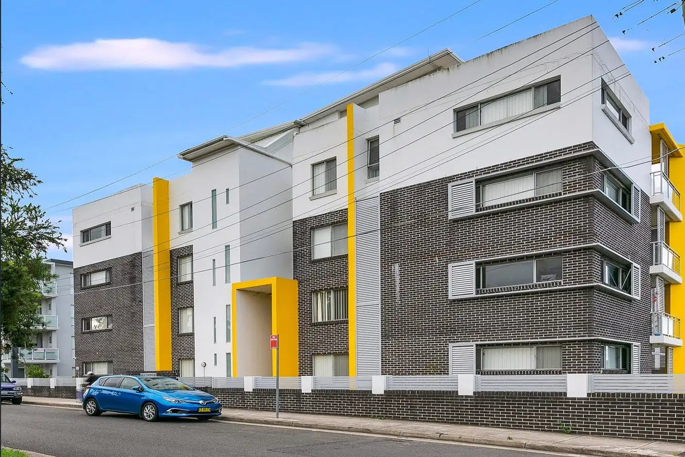 Main view of Homely unit listing, 13/29-31 Cross Street, Guildford NSW 2161