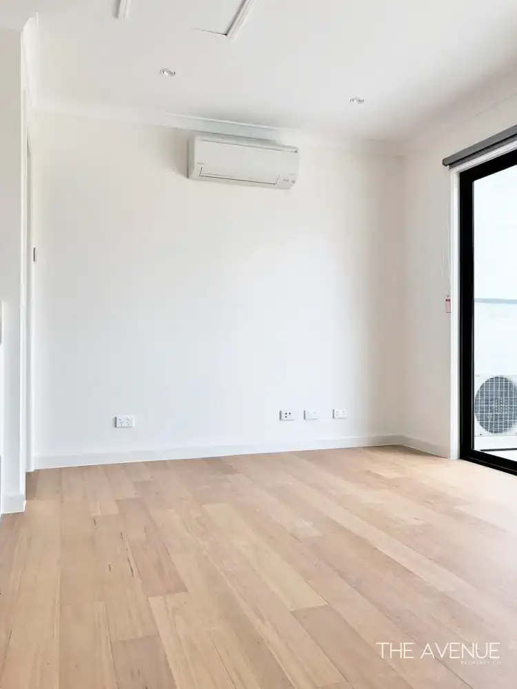 Third view of Homely apartment listing, 7/4 Franklyn Street, Oakleigh East VIC 3166