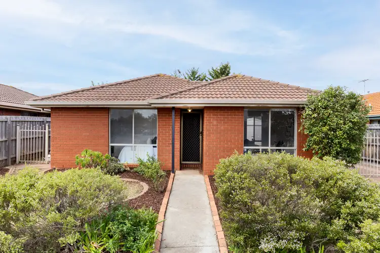 37 Lagarna Drive, Kurunjang VIC 3337