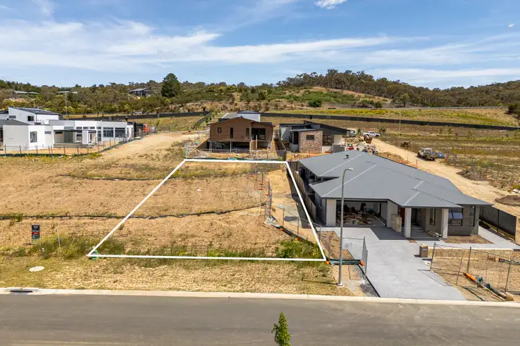 19 Petralia Street, Greenleigh NSW 2620