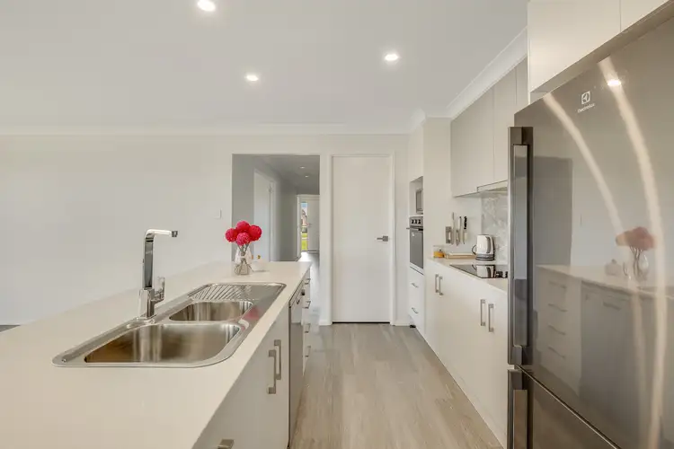 Fifth view of Homely house listing, 11 Leyden Drive, Oakey QLD 4401