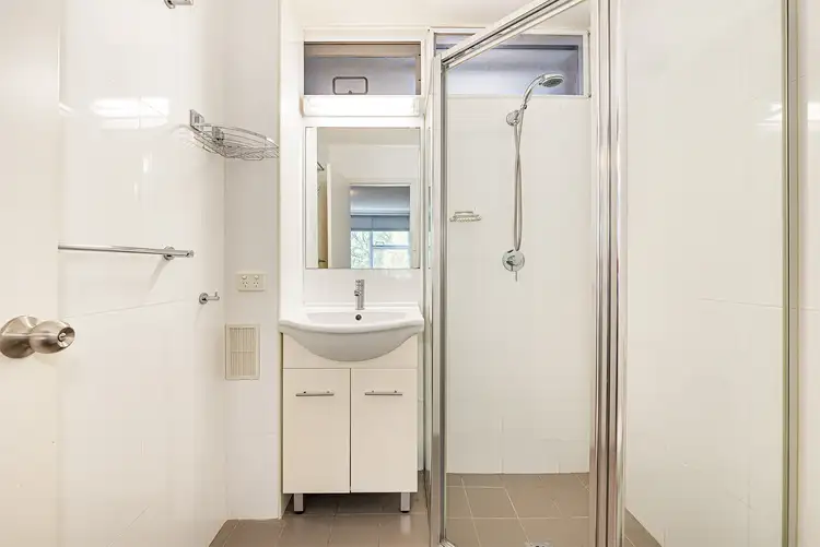 Third view of Homely studio listing, 55/1 McDonald Street, Potts Point NSW 2011