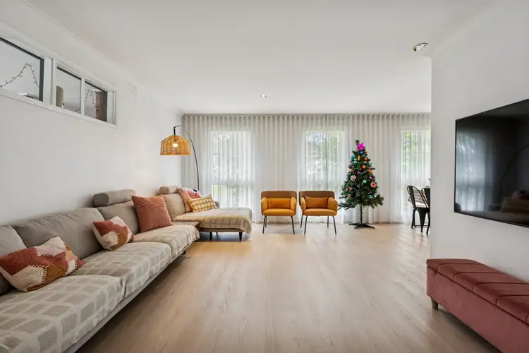 Second view of Homely house listing, 2 Winterton Court, Wantirna VIC 3152