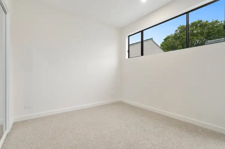 Second view of Homely house listing, 8 Newton Crescent, Oak Flats NSW 2529