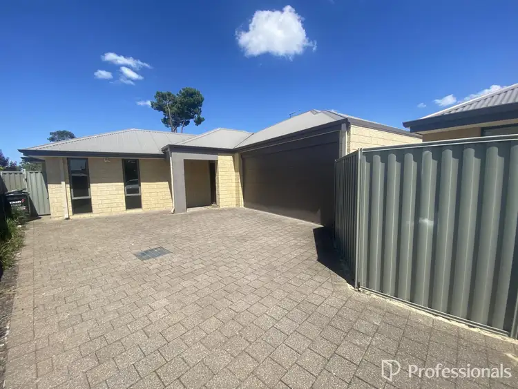 4B Highland Rise, Piara Waters WA 6112