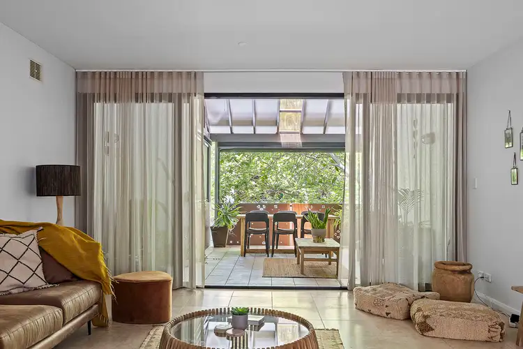 4 Centro Avenue
