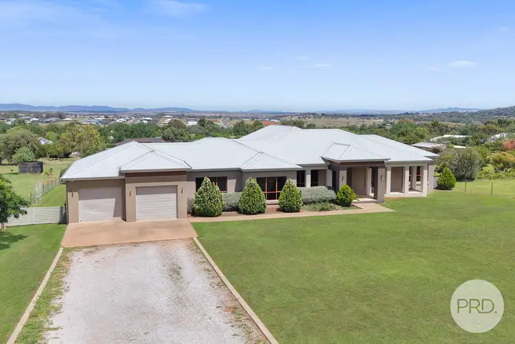Second view of Homely house listing, 5 Daintree Circuit, Tamworth NSW 2340