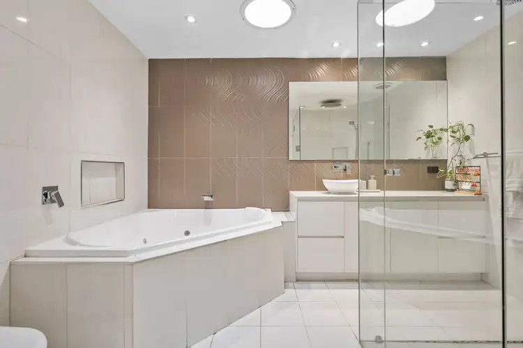 Fourth view of Homely house listing, 1/31 Mountain Ash Circuit, Robina QLD 4226