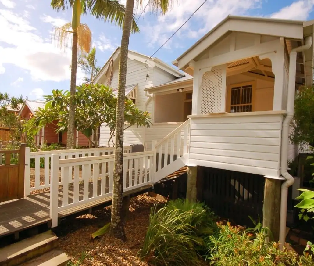 Main view of Homely house listing, 2/15 Taylor Street, Woolloongabba QLD 4102