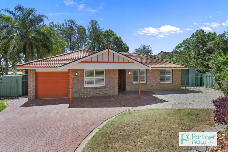 7 Grevillea Place