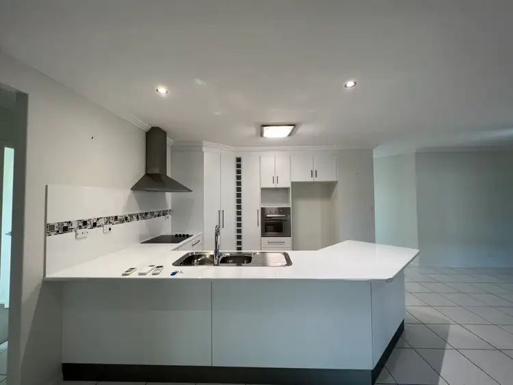 A/17 Morgan Place, Emerald QLD 4720