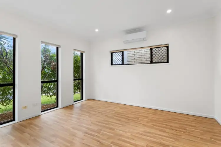 Second view of Homely house listing, 7 Rawlins Crescent, North Lakes QLD 4509