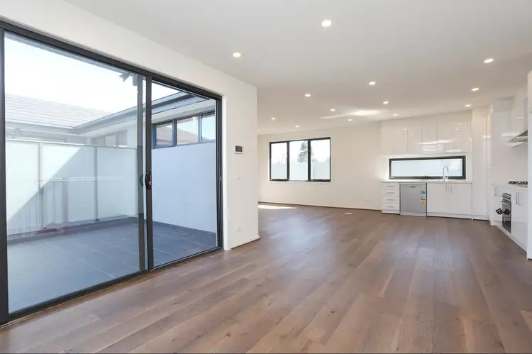 Fourth view of Homely townhouse listing, 6/6-8 Brentwood Avenue, Pascoe Vale South VIC 3044