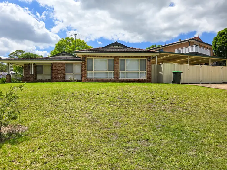 2 Clydebank Crescent, Glen Alpine NSW 2560