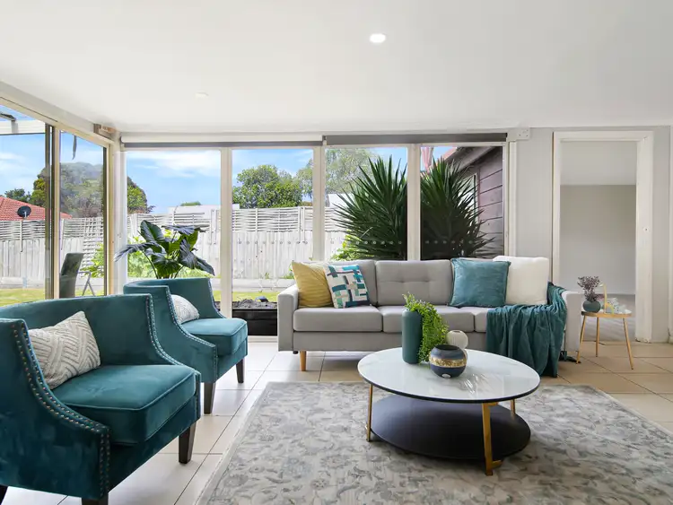 Fifth view of Homely house listing, 9 Douglas Court, Cranbourne West VIC 3977