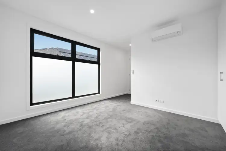 Third view of Homely townhouse listing, 2/39 Lees Street, Mckinnon VIC 3204