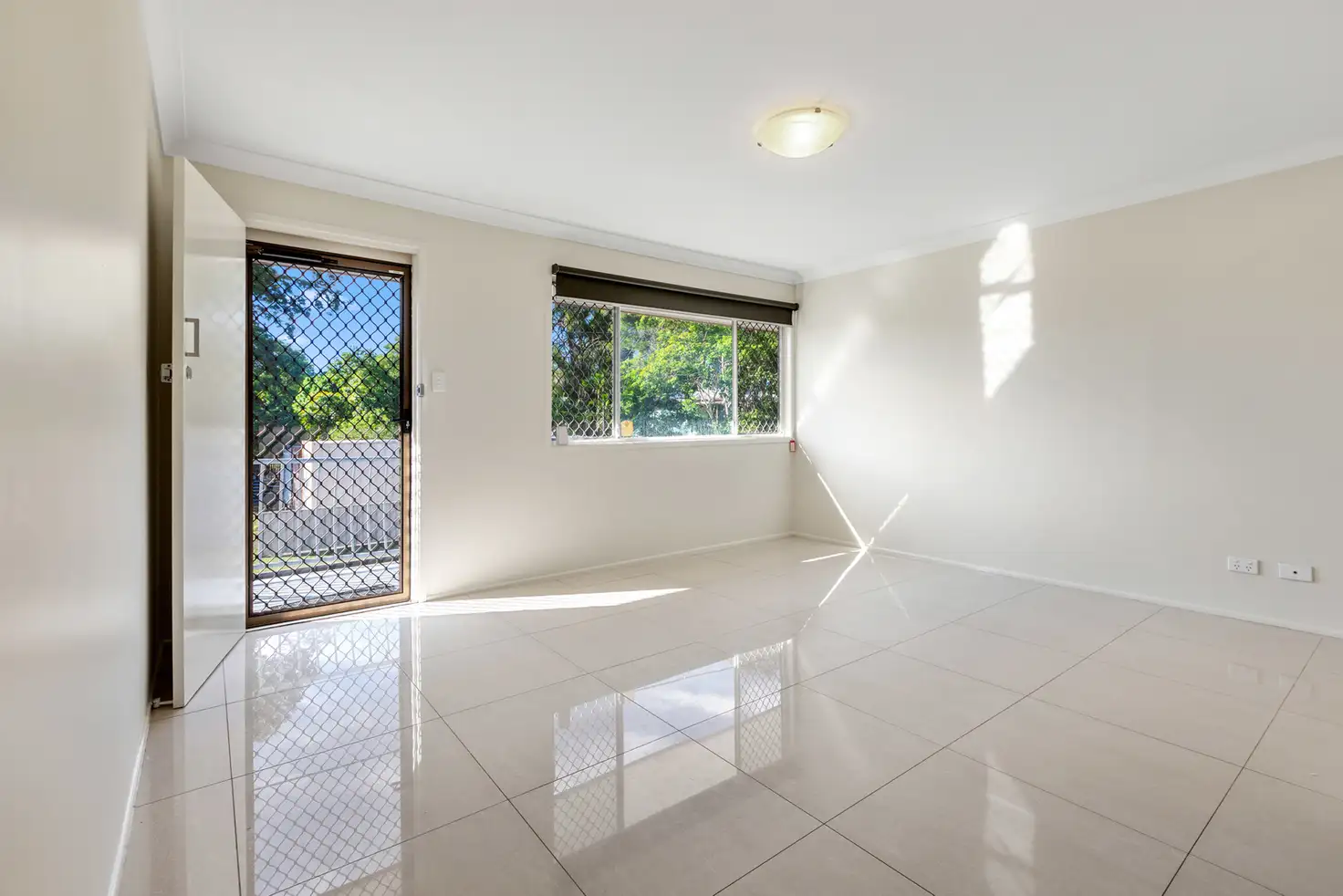 Main view of Homely unit listing, 2/49 Golf Links Road, Rocklea QLD 4106
