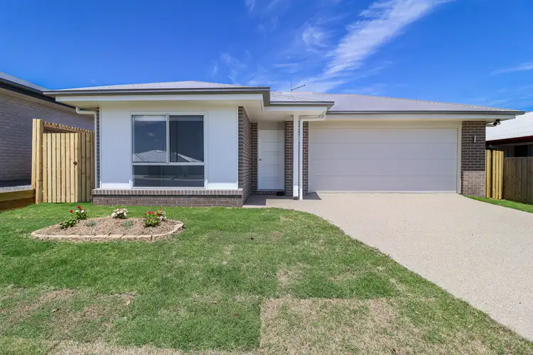 8 Scampi Drive, Clinton QLD 4680