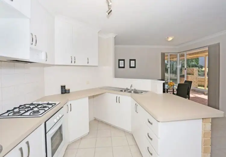 Fifth view of Homely house listing, 2 Selloa Court, Halls Head WA 6210