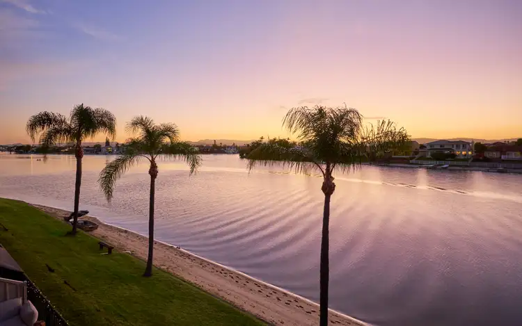 19/17-21 Duet Drive, Mermaid Waters QLD 4218