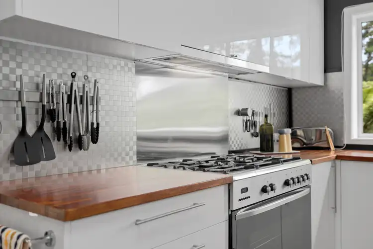 Sixth view of Homely house listing, 2 Grandview Crescent, Tecoma VIC 3160