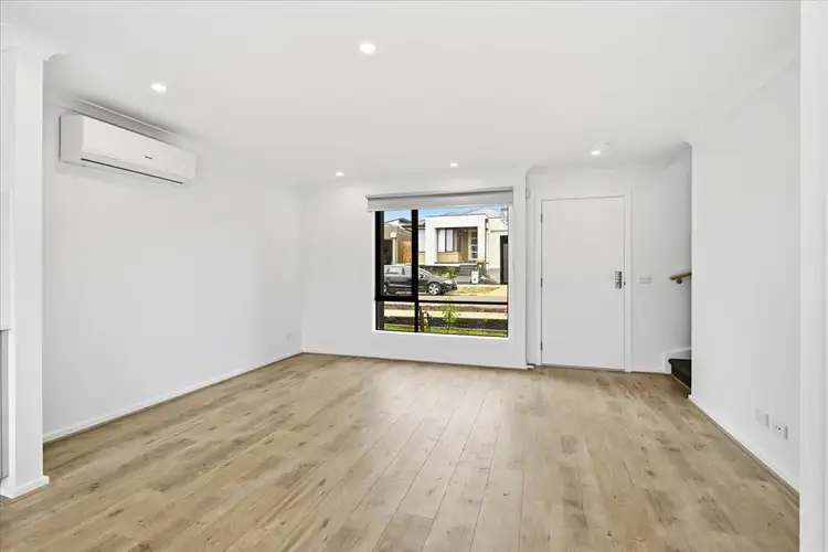 Second view of Homely house listing, 9 Fulham Circuit, Bacchus Marsh VIC 3340