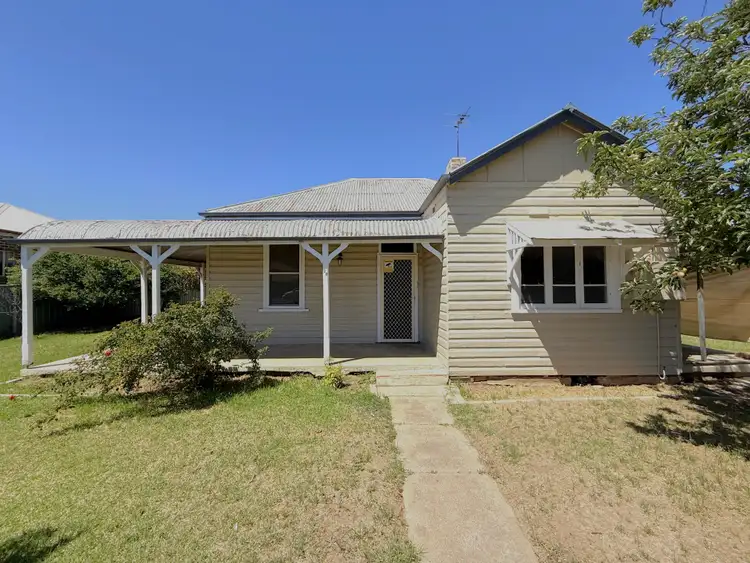 28 Gordon Street, Young NSW 2594