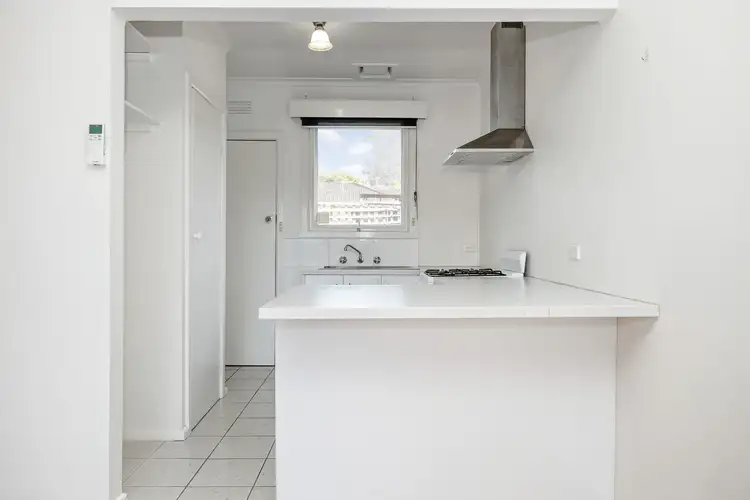 2/5 Waterman Place, Frankston VIC 3199