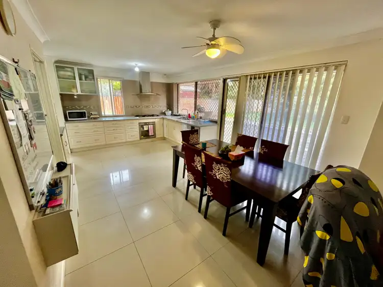 Huge RM / 84 Fifth Ave, Rossmoyne WA 6148