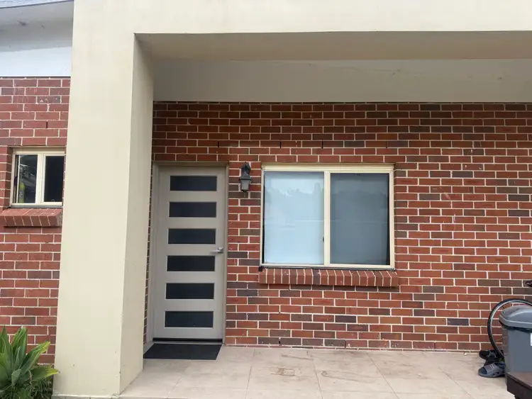 14A Massey St, Carlton NSW 2218