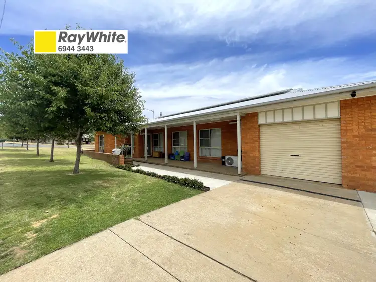 124 West Street, Gundagai NSW 2722