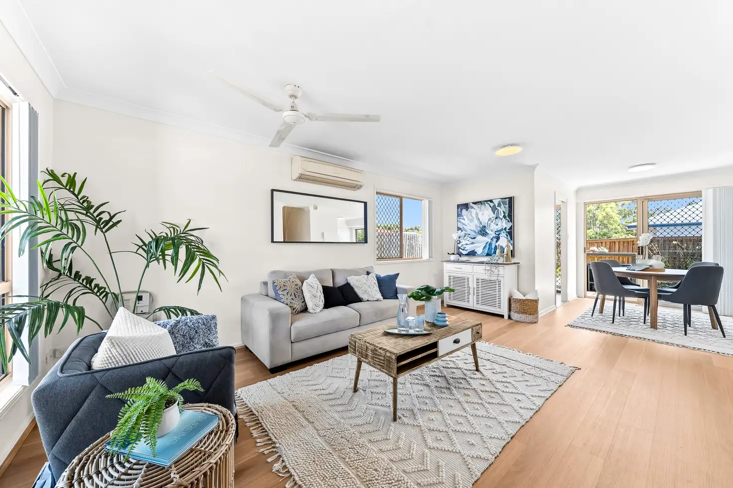 Main view of Homely townhouse listing, 1/20 Young Place, Runcorn QLD 4113