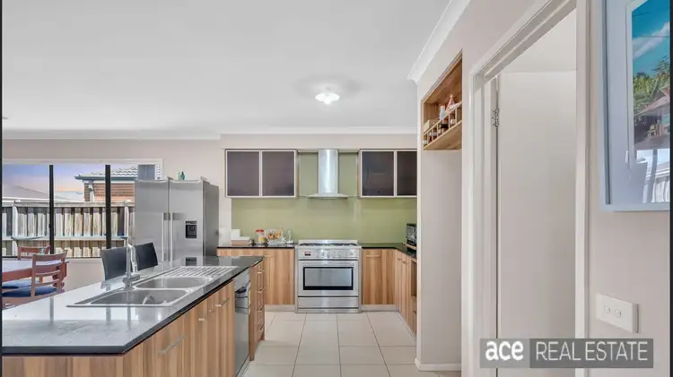 Fifth view of Homely house listing, 25 Barmera Way, Truganina VIC 3029
