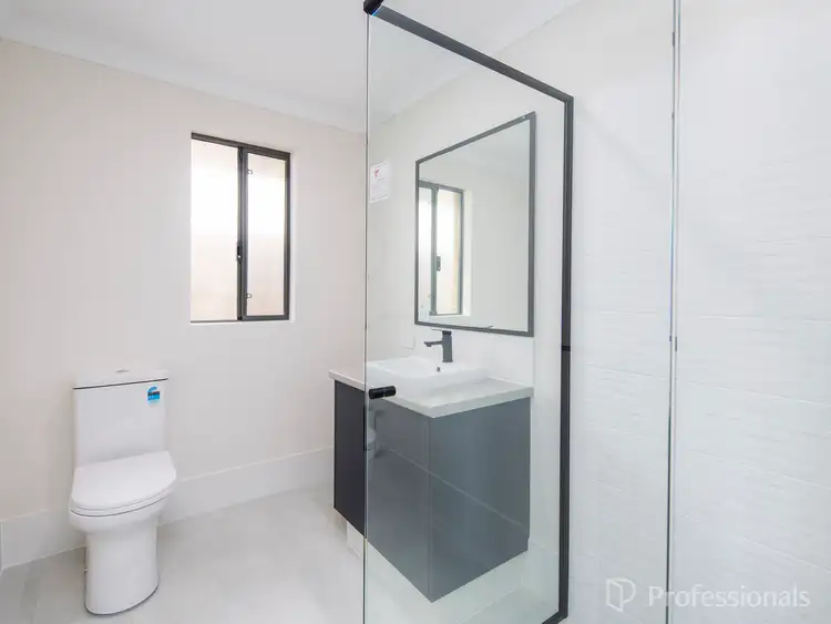 Fourth view of Homely house listing, 32 Buccaneer Road, Eglinton WA 6034