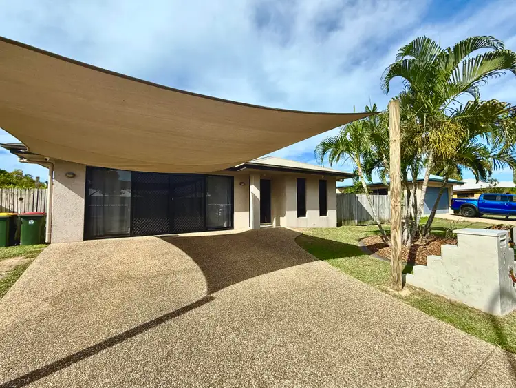 5 Mariala Court, Bushland Beach QLD 4818