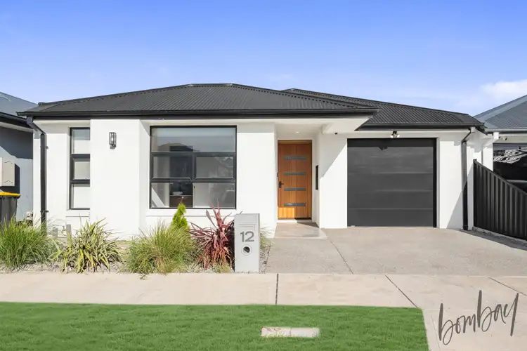 12 Chorilaena Way, Mickleham VIC 3064