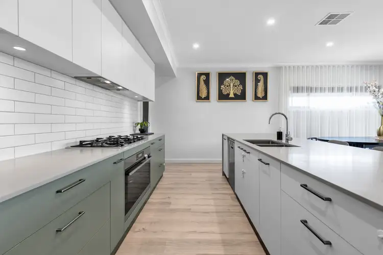 Fifth view of Homely house listing, 10 Trissino Drive, Mildura VIC 3500