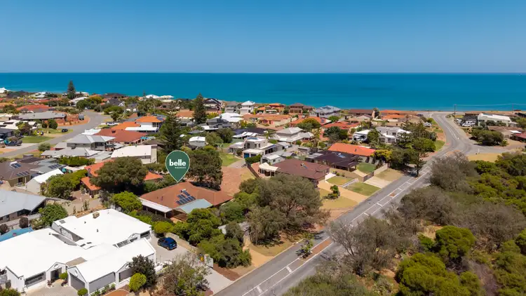 Second view of Homely house listing, 5 Ozone Court, Halls Head WA 6210