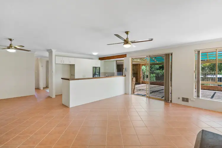 Fifth view of Homely house listing, 5 Ozone Court, Halls Head WA 6210