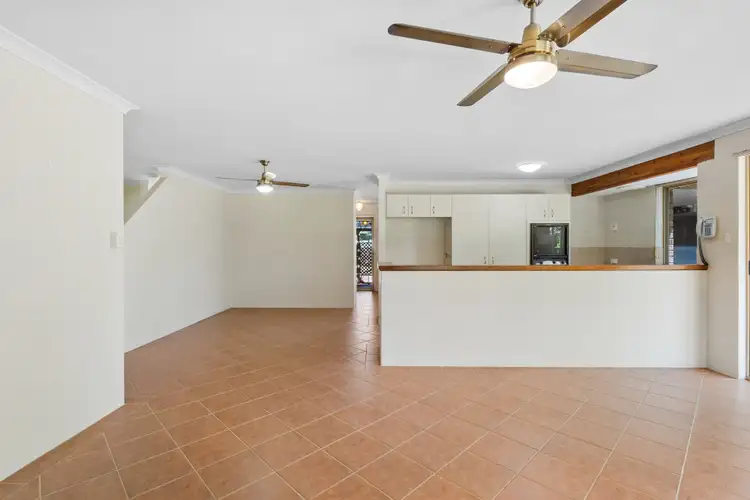 Seventh view of Homely house listing, 5 Ozone Court, Halls Head WA 6210