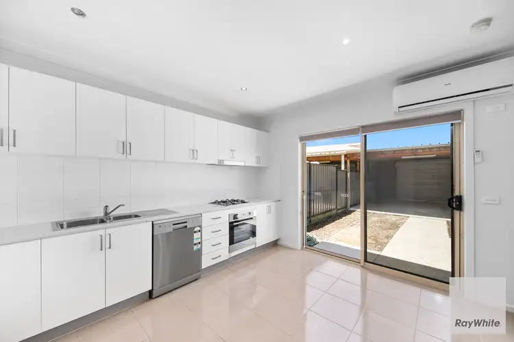 Fifth view of Homely townhouse listing, 34/1-11 Hyde Park Avenue, Craigieburn VIC 3064