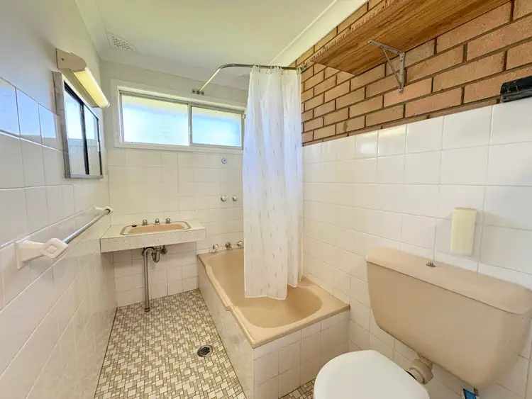 Fourth view of Homely unit listing, 1/32 Forbes Road, Parkes NSW 2870