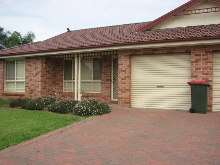 4 / 52 William, Forbes NSW 2871
