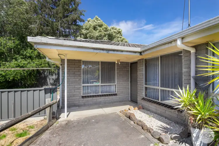 607 Talbot Street South