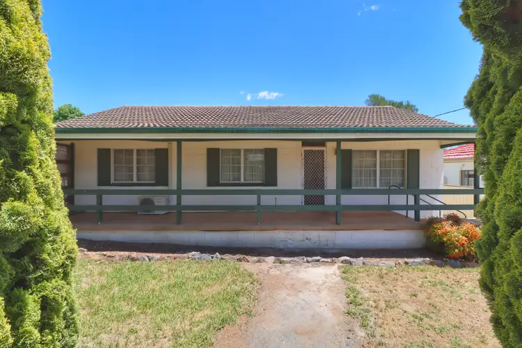 46 Darling Avenue, Cowra NSW 2794