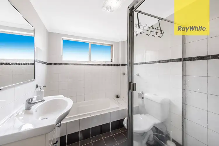 Fifth view of Homely unit listing, 4/2 Wentworth Avenue, Toongabbie NSW 2146