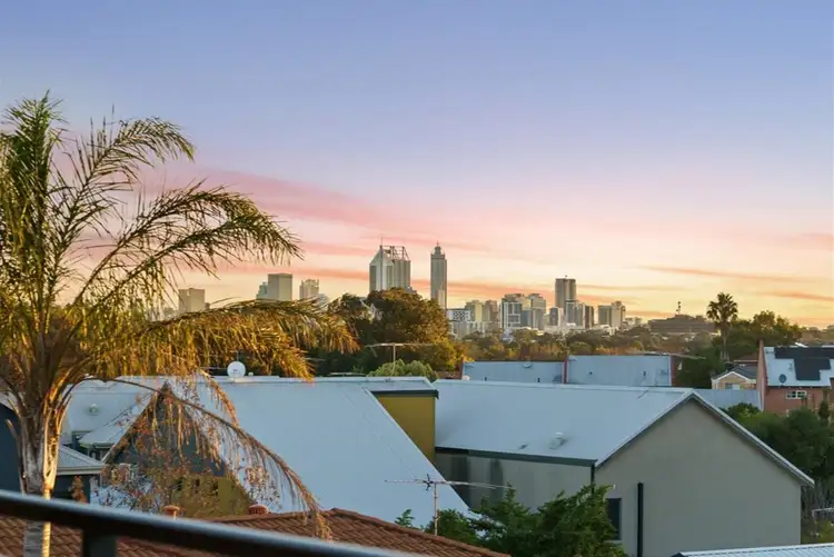 Fifth view of Homely apartment listing, 4/1 Fogerthorpe Crescent, Maylands WA 6051